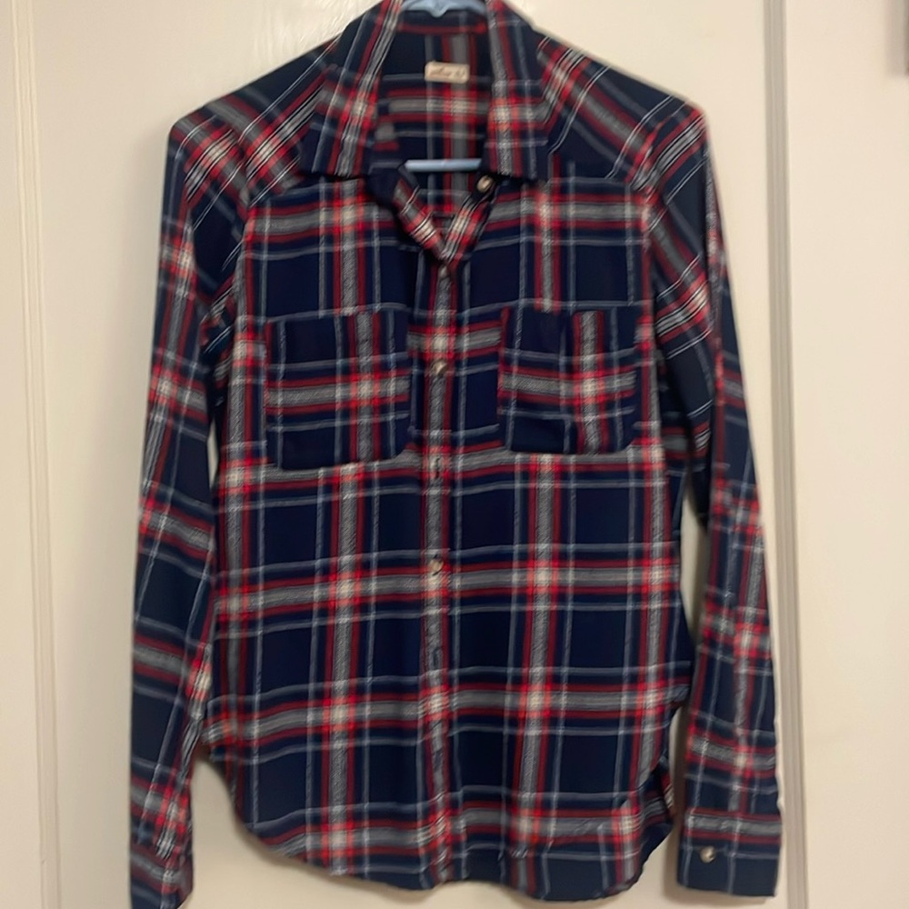Hollister shirt
